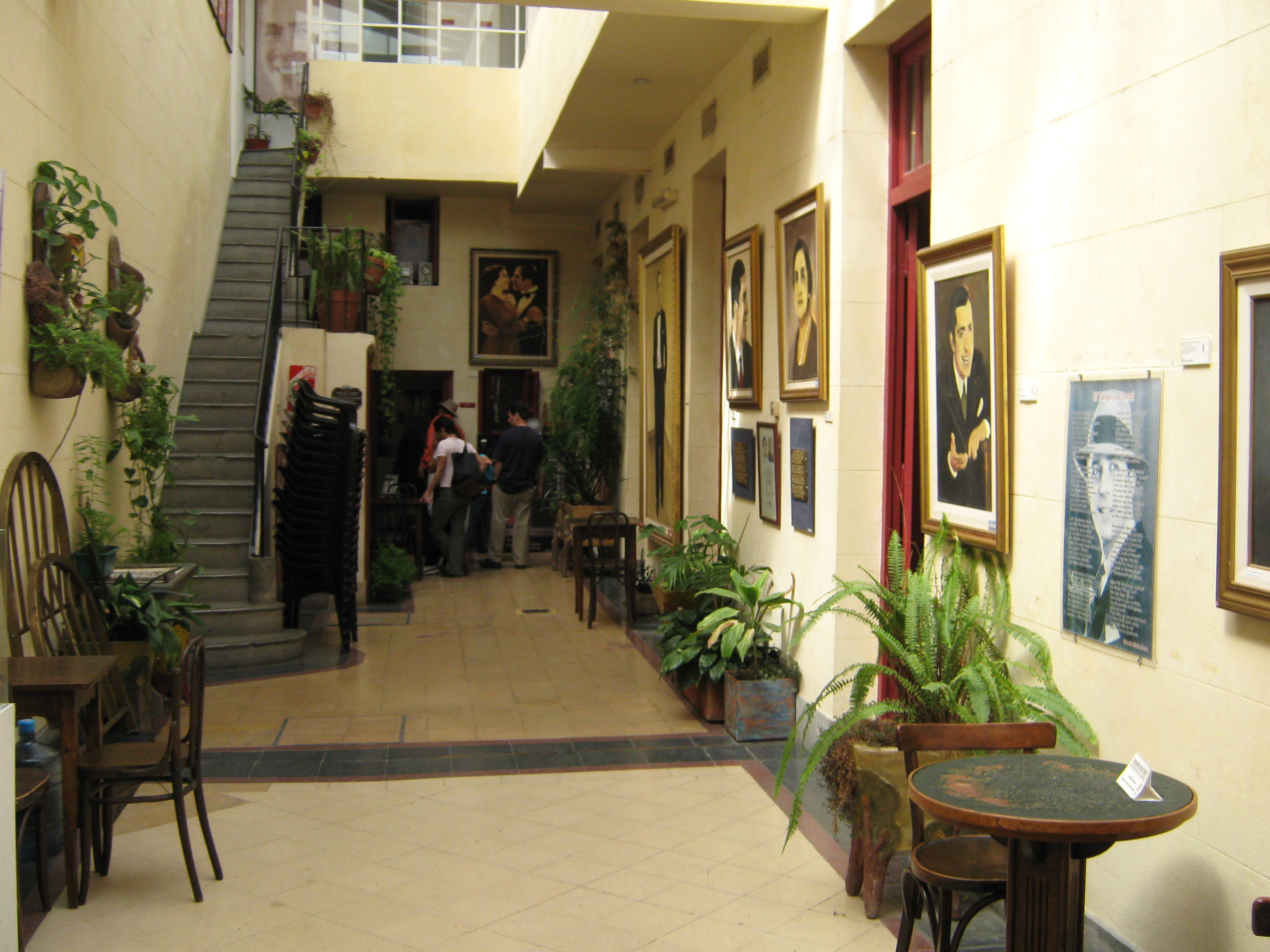 Museo Casa Carlos Gardel - Oil Exhibition